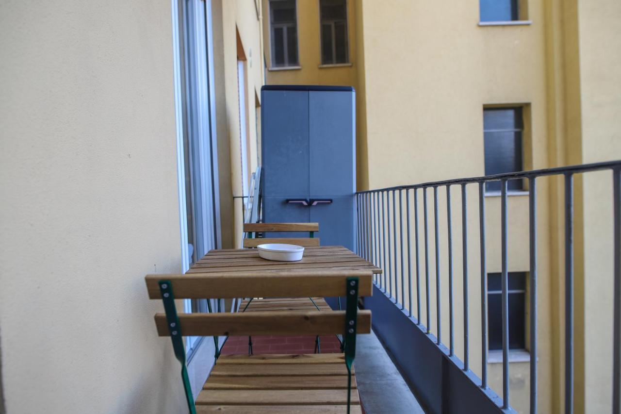 Central Apartment Close To Food And Shopping โบโลญญา ภายนอก รูปภาพ